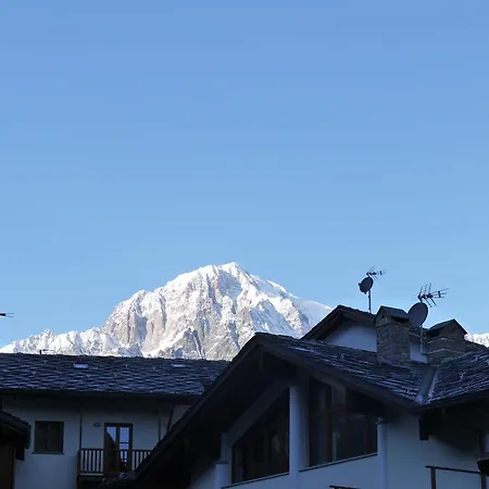 Villaggio Delle Alpi