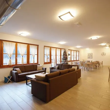 شقة فندقية Villaggio Delle Alpi