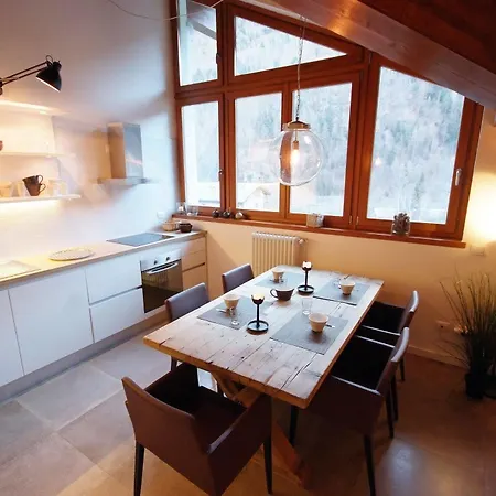 Villaggio Delle Alpi