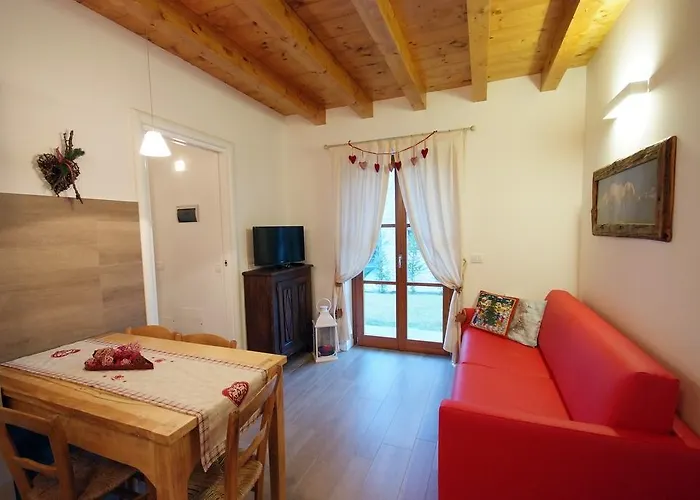 Aparthotel Villaggio Delle Alpi 2*