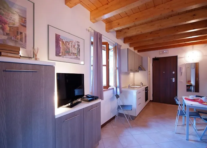 Aparthotel Villaggio Delle Alpi 2*